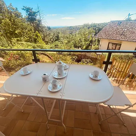 Helles Bergblick Naehe Messe Frankfurt